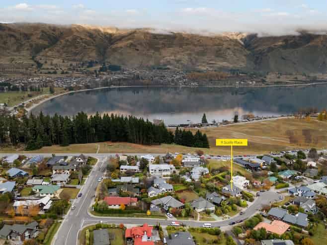 9 Scaife Place, Wanaka