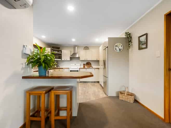 9 Scaife Place, Wanaka