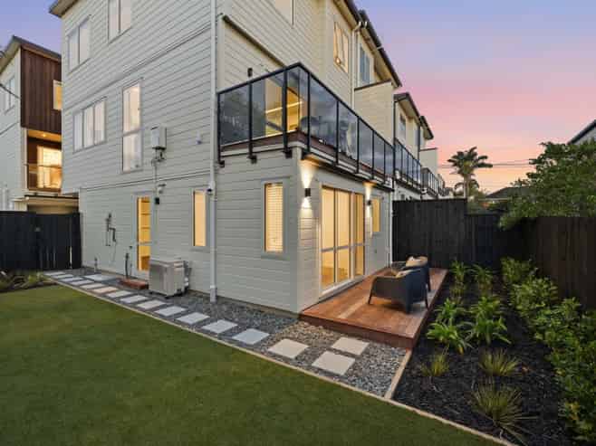 3 Corrella Road, Belmont