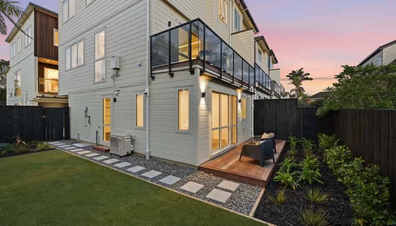 3 Corrella Road, Belmont