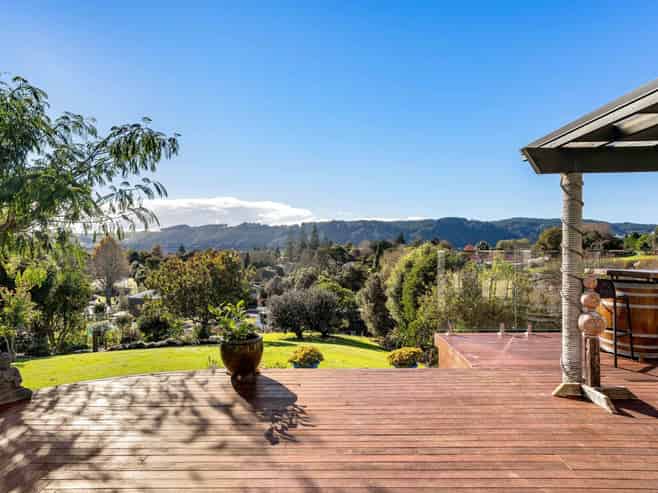 27 Herbert Drive, Whangamata