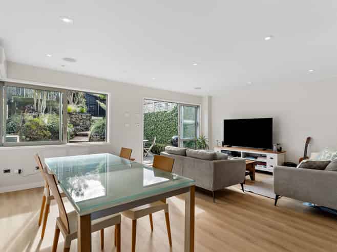 9 Richard Farrell Avenue, Remuera