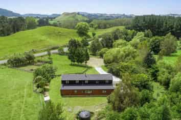 1765 Tutukau Road, Kinloch