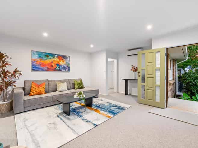 106 Flanshaw Road, Te Atatu South