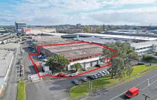 CENTRALLY LOCATED INDUSTRIAL WORKHORSE
