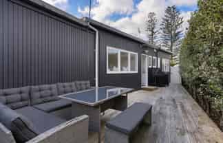 2/16 Rangitoto Terrace, Milford