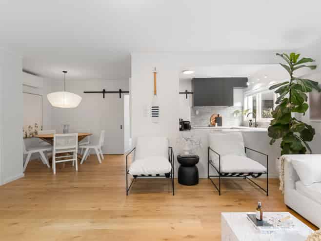 2/16 Rangitoto Terrace, Milford
