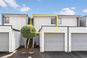 42/7 Kelvin Hart Drive, East Tamaki