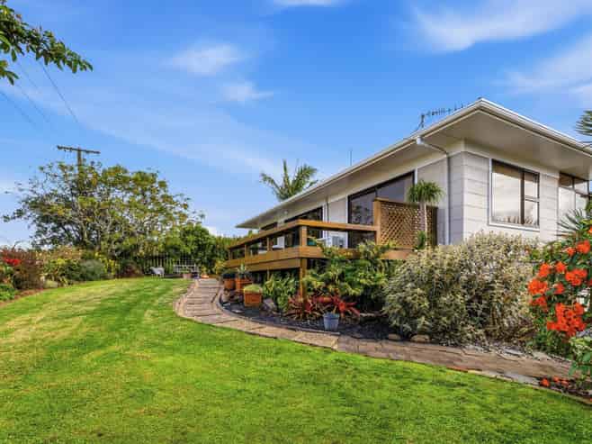 30 Toetoe Road, Otaika