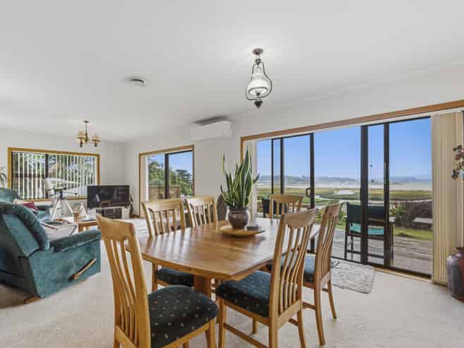 30 Toetoe Road, Otaika