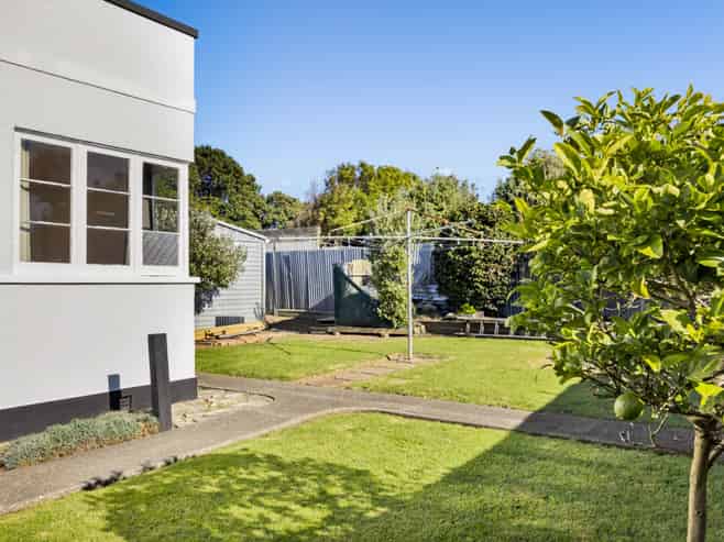 32 Leicester Street, Patea