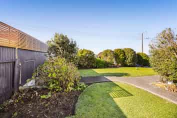 32 Leicester Street, Patea