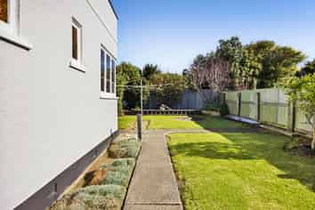 32 Leicester Street, Patea