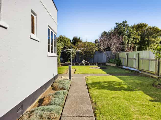 32 Leicester Street, Patea