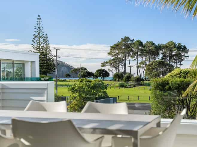 517B Ocean Road, Whangamata