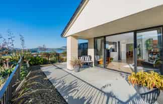 9 Goddard Way, Sawyers Bay