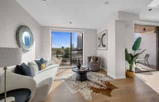 10/12 Burns Avenue, Takapuna