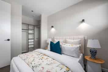 10/12 Burns Avenue, Takapuna