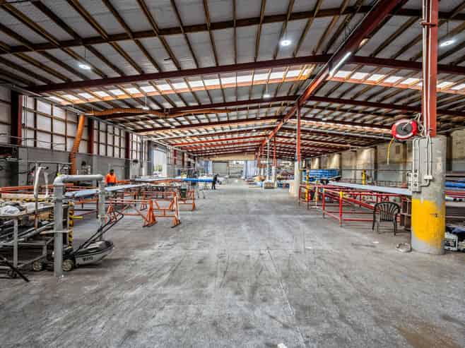 7,568M² LAND WITH 3,483M² WAREHOUSE
