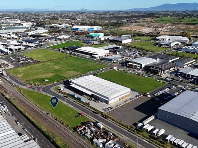 Lease Land or Build to Suit
