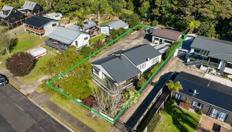 125 Park Avenue, Whangamata
