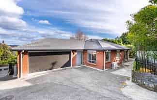 77A Royal Road, Massey