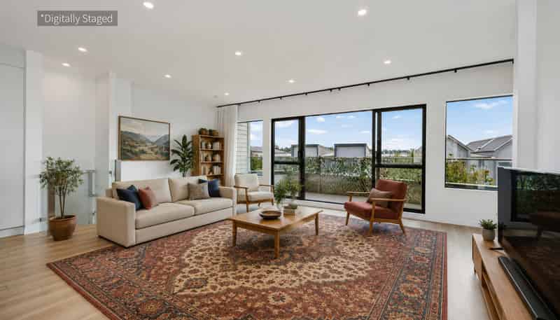 6 Moki Place, Long Bay