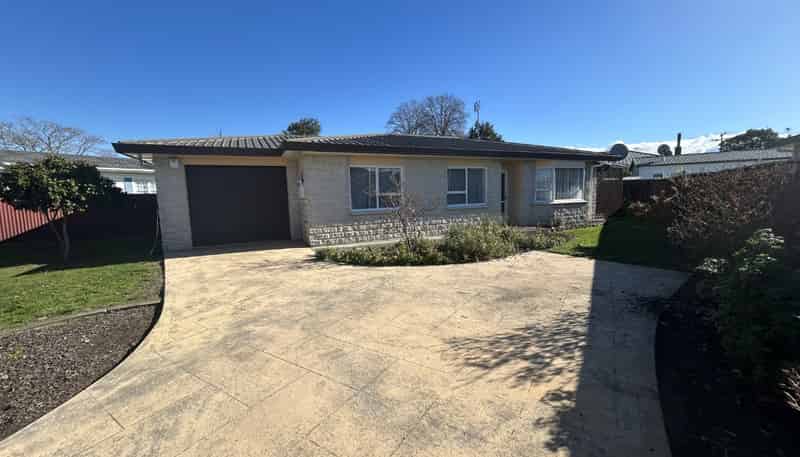 8 Hogg Crescent, Masterton