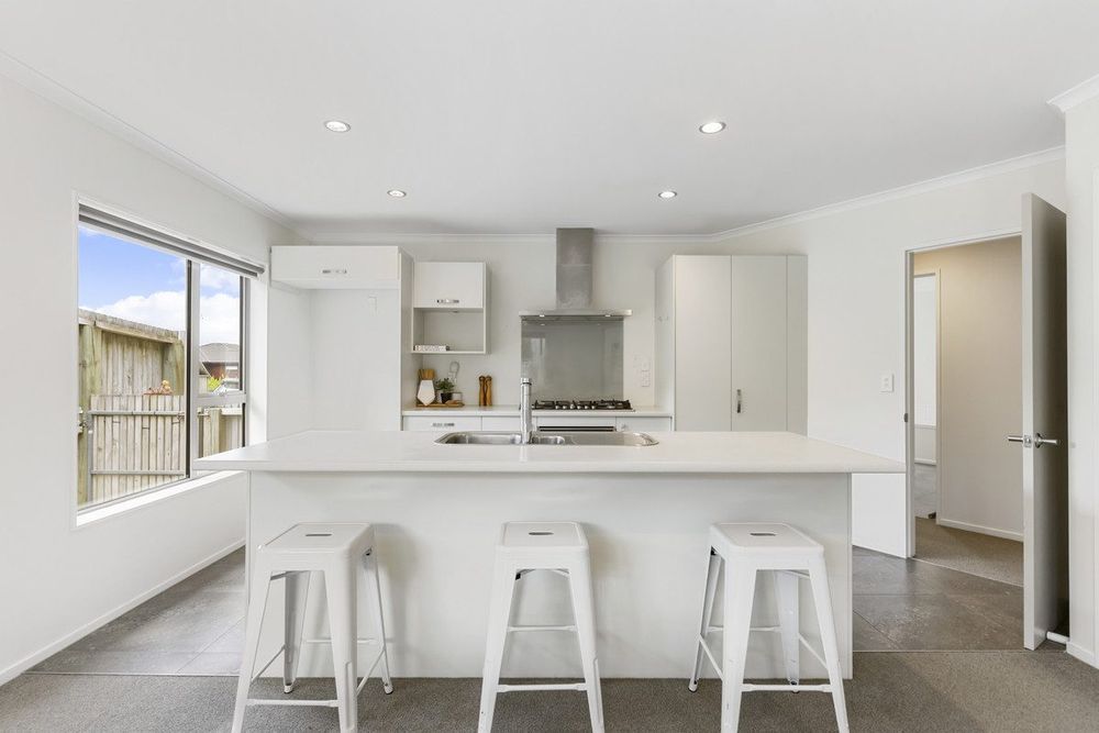 SINGLE LEVEL & MUST BE SOLD - Aanzicht 3