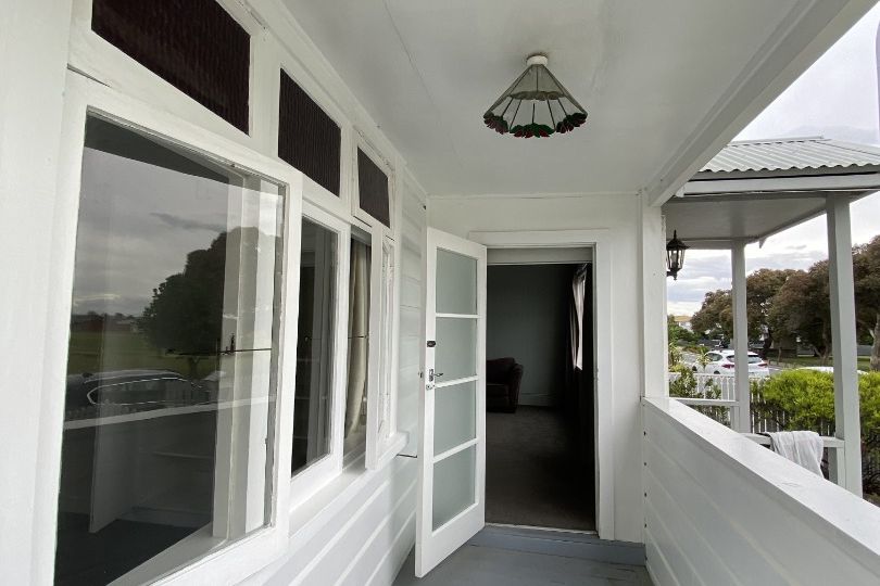 Character Charm with Coastal Views - Vedere 3