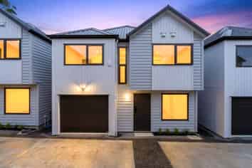 Lot 3/8-10 Bittern Place, Henderson
