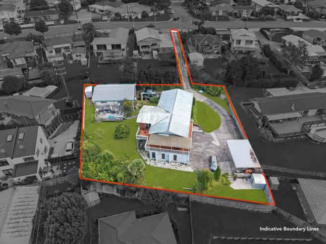 131 Waimumu Road, Massey