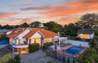 60 Milton Road, Bluff Hill