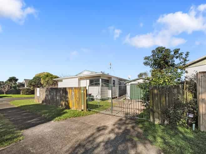 1 Dalmahoy Place, Wattle Downs