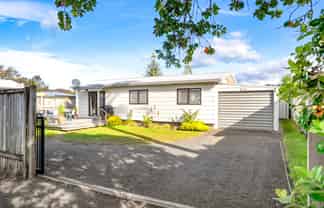 215b Casement Road, Whangamata