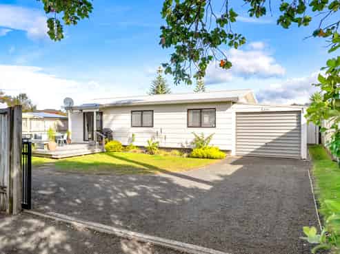 215b Casement Road, Whangamata
