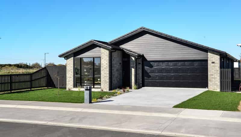 18 Tiroake Street, Ruakura