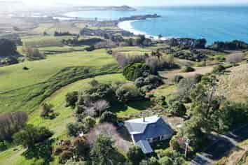 1026 Coast Road, Karitane