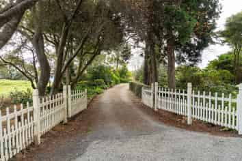 1026 Coast Road, Karitane