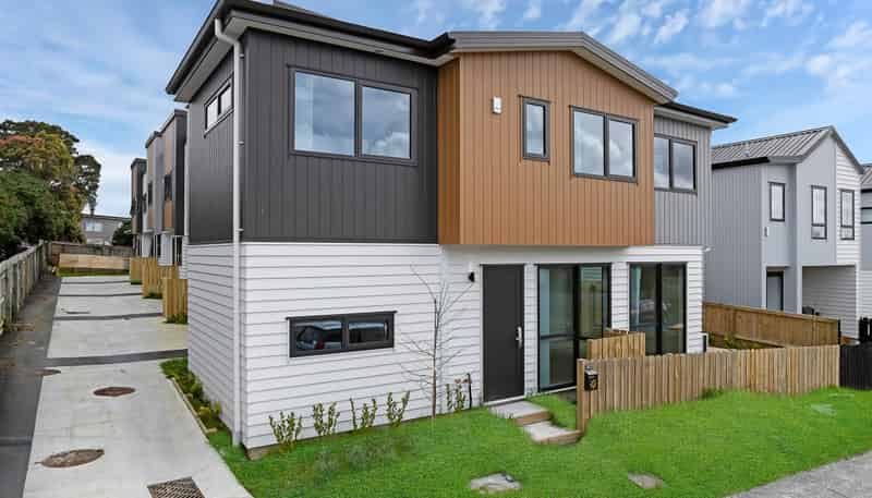 1 Inviting Oasis, Mangere
