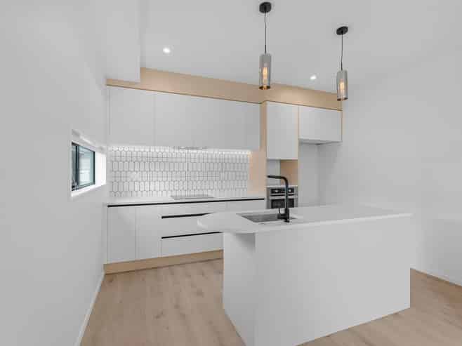 1 Inviting Oasis, Mangere