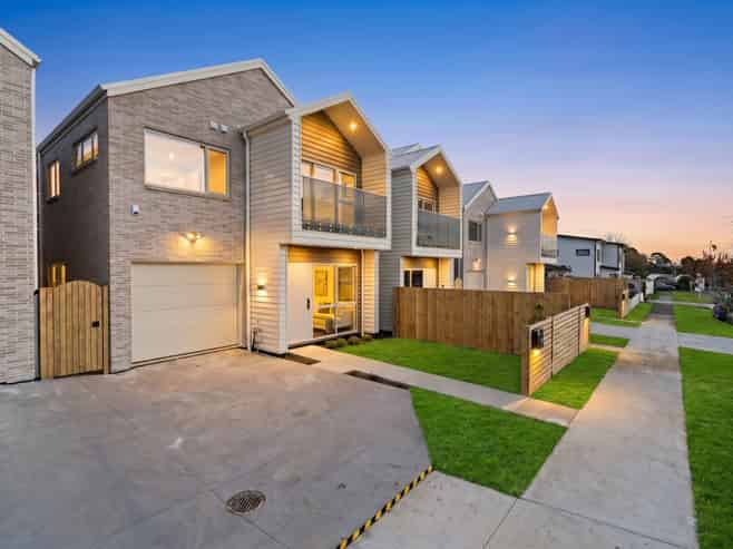 4D Corin Avenue, Manurewa