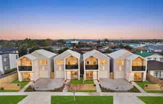 4D Corin Avenue, Manurewa