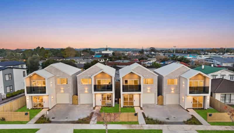 4D Corin Avenue, Manurewa