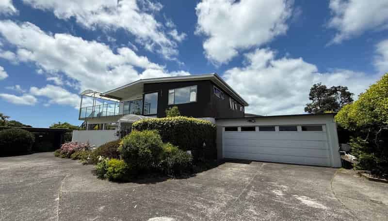 25 Gulf Crest, Bucklands Beach