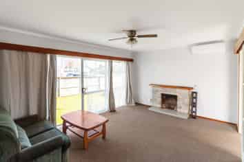 19 Edward Avenue, Otara