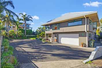 7 Rurima Rise, Coastlands