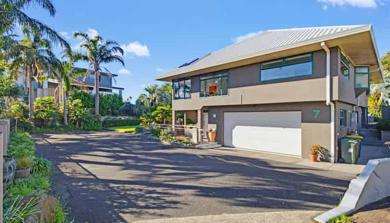 7 Rurima Rise, Coastlands