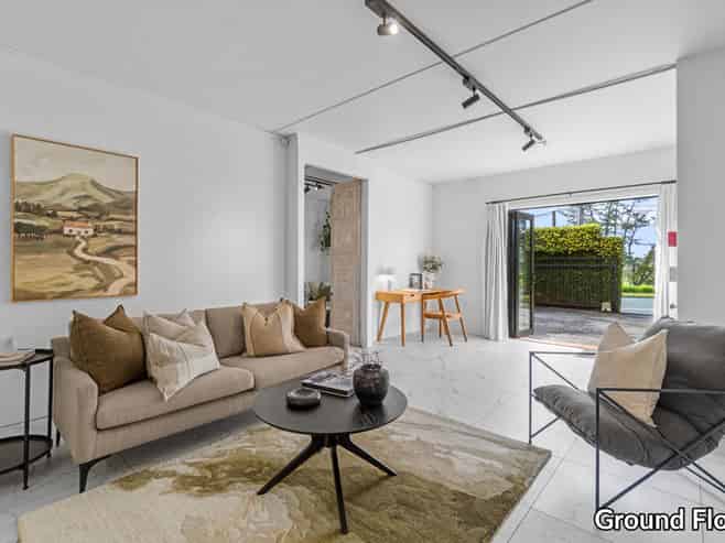 1/25A Lake Road, Devonport