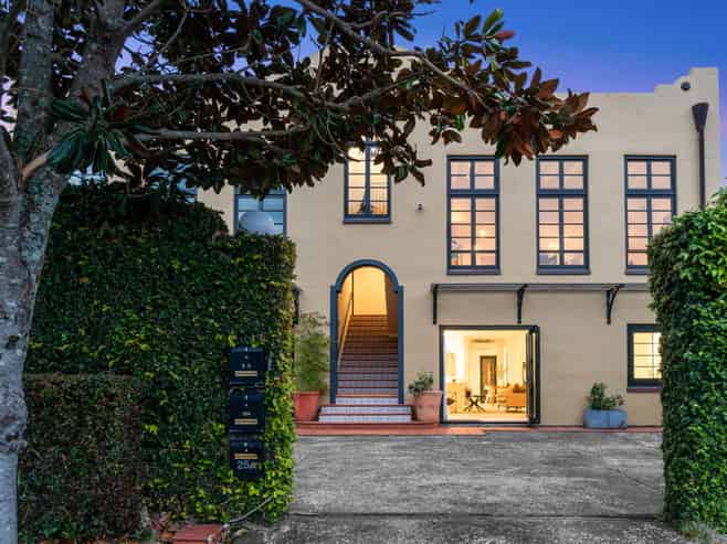 1/25A Lake Road, Devonport